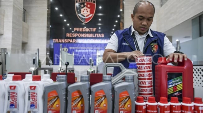 Waspada! Sindikat Oli Palsu di Jakarta Barat Digulung Polisi, Ancam Keselamatan Kendaraan Anda