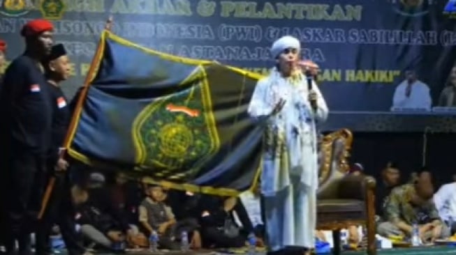 Mengenal Gus Abbas: Keturunan Sunan Gunung Jati di Balik Perlawanan Terhadap FPI