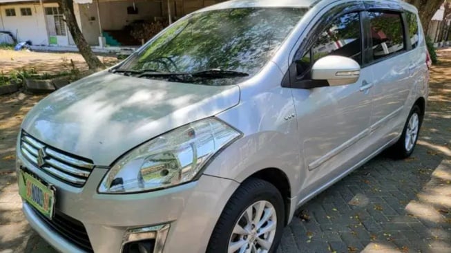 Suzuki Ertiga 2017 (OLX)