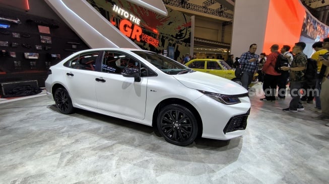 PT Toyota Astra Motor meluncurkan Toyota Corolla Altis GR Sport HEV di GIIAS 2025, Kamis (24/7/2025). [Suara.com/Liberty Jemadu]