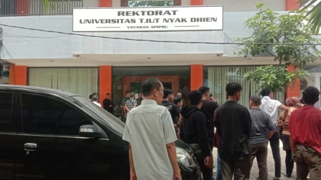 Gedung Rektorat Universitas Tjut Nyak Dhien Disegel Ahli Waris