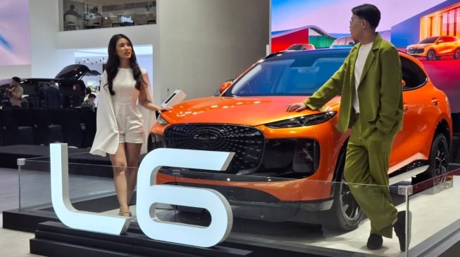 Merek baru di bawah naungan Chery Group, LEPAS, resmi melakukan debut globalnya di Indonesia dalam ajang Gaikindo Indonesia International Auto Show (GIIAS) 2025. (Foto:SUARA.com/Manuel Jeghesta)