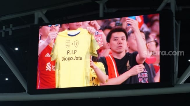 Eksklusif! Jersey Diogo Jota Berkibar di Hong Kong, Latihan Liverpool Penuh Haru