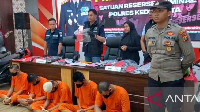 Pulang Nonton Pencak Dor Malah Dikeroyok, 3 Pelaku Masih di Bawah Umur