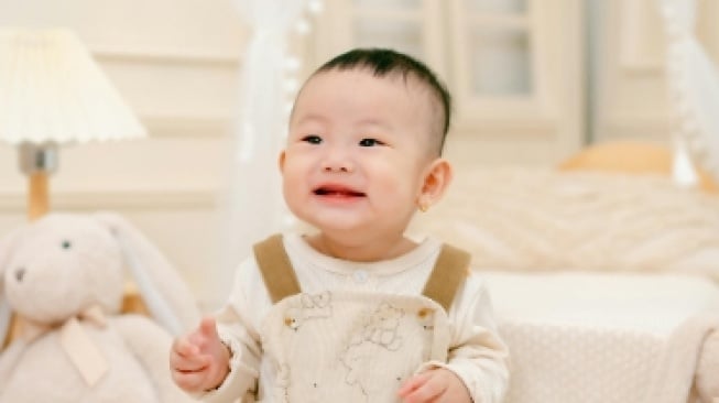 5 Rekomendasi Baby Cream Ampuh Atasi Bruntusan di Wajah Bayi Tanpa Bikin Kantong Jebol!