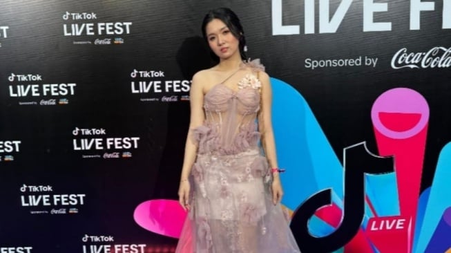 Dari Passion Jadi Profesi: Begini Cara Anak Muda Sukses Lewat Live Streaming