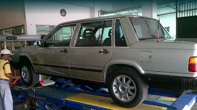 Mobil bekas di bawah Rp20 juta (OLX)