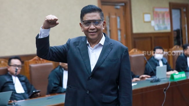 Lolos dari Dakwaan Obstruction of Justice, Hasto PDIP Divonis Ringan 3,5 Tahun Bui