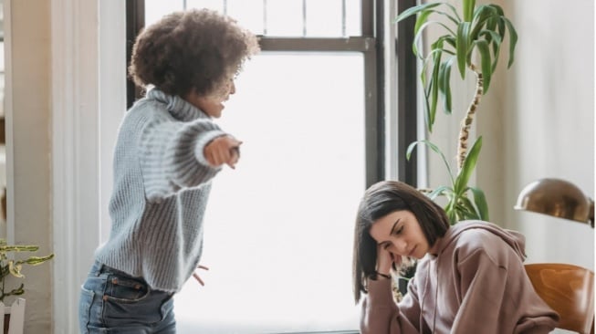 Hormat Bukan Berarti Setuju! Gen Z dan Keberanian Berdialog