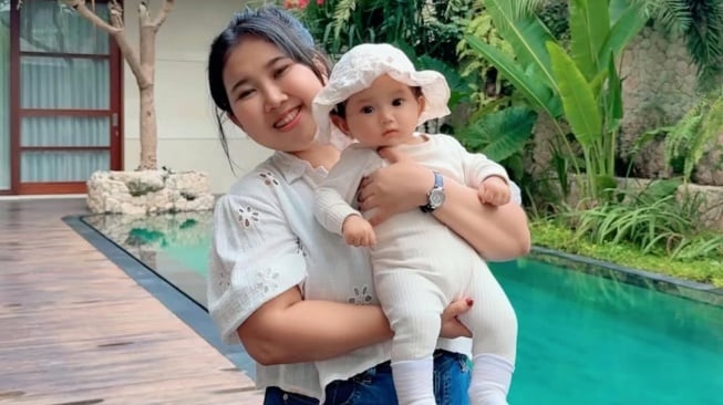 Prioritaskan Anak, Kiky Saputri Rela Tolak Job demi Keluarga