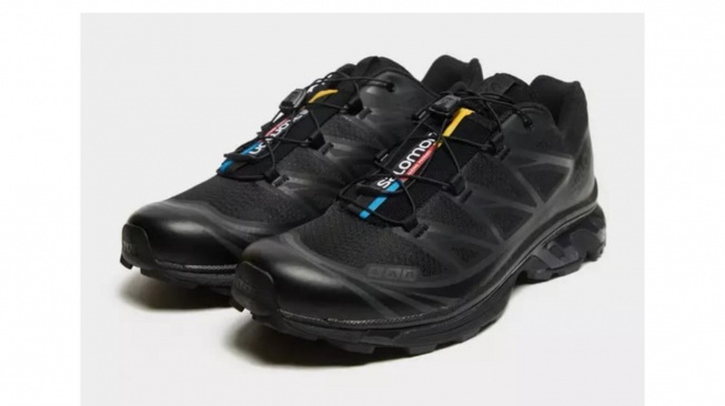 Perbedaan Sepatu Salomon Asli dan KW (jdsports)