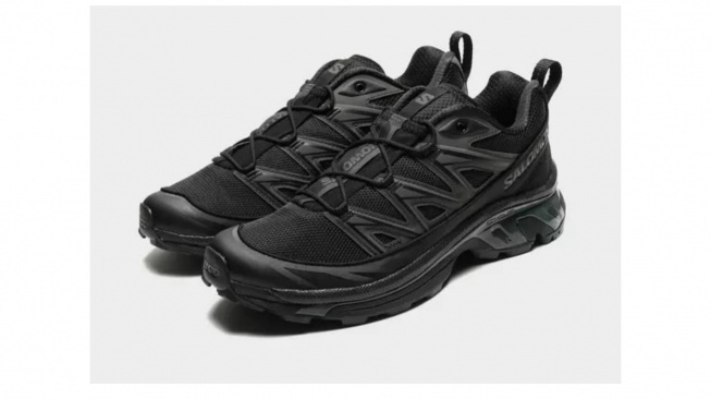 Perbedaan Sepatu Salomon Asli dan KW (jdsports)
