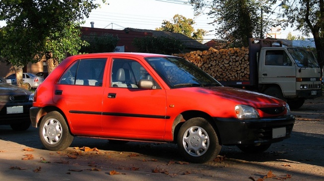 Daihatsu Charade (Wikimedia Commons/OSX II)