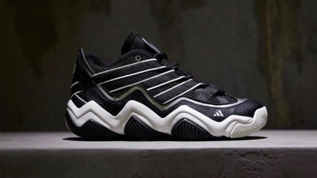 Sepatu Adidas Kobe Bryant Saat Jadi Starter Terjual Rp3,9 Miliar