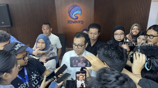 Wamenkomdigi Sebut Transfer Data Pribadi RI ke AS Belum Berlaku 1 Agustus 2025