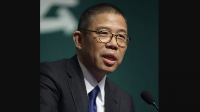 Jualan Air Minum, Pria 70 Tahun Jadi Orang Terkaya di China dengan Harta Rp 1.070 Triliun