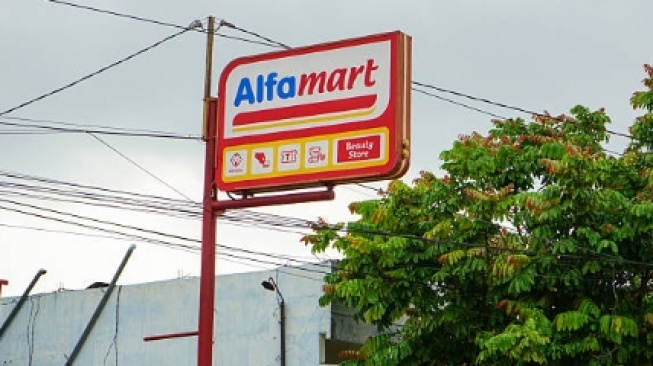 Ingin Punya Toko Alfamart di 2025? Ini Rincian Biaya, Untung, dan Risikonya