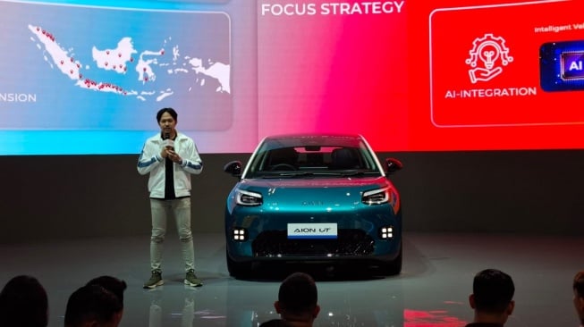 AION UT jadi produk mobil listrik terbaru dari GAC AION yang diluncurkan di Gaikindo Indonesia International Auto Show (GIIAS) 2025. (Foto: SUARA.COM/Manuel Jeghesta)
