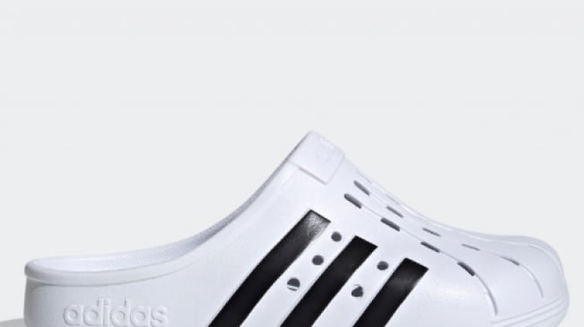 Adidas Adilette Clog. [adidas]