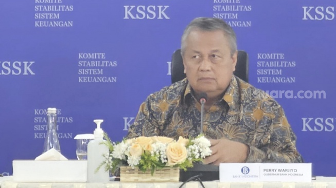 Gubernur BI Perry Warjiyo dalam konferensi pers Hasil Rapat Berkala Komite Stabilitas Sistem Keuangan (KSSK) III Tahun 2025 dikutip Selasa (29/7/2025). [Suara.com/ Rina]