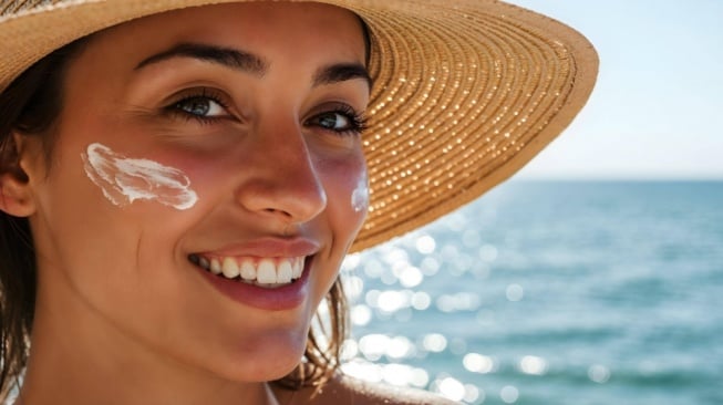 5 Rekomendasi Sunscreen Anti Aging dengan Antioksidan Tinggi, Rahasia Kulit Awet Muda