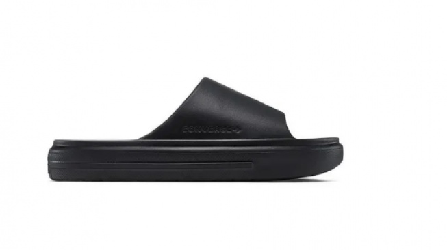 Sandal Adilette Essential