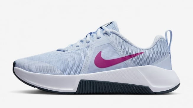 Nike MC Trainer 3-Rekomendasi Sepatu Workout Nike Wanita Terbaik, Harga Mulai Rp800 Ribuan [Nike.com]