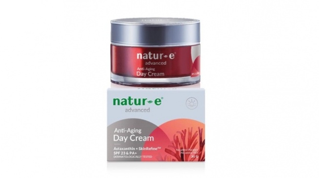 Krim Antiaging - Natur-E Advanced Anti Aging Day Cream 30 g. [Tokopedia]