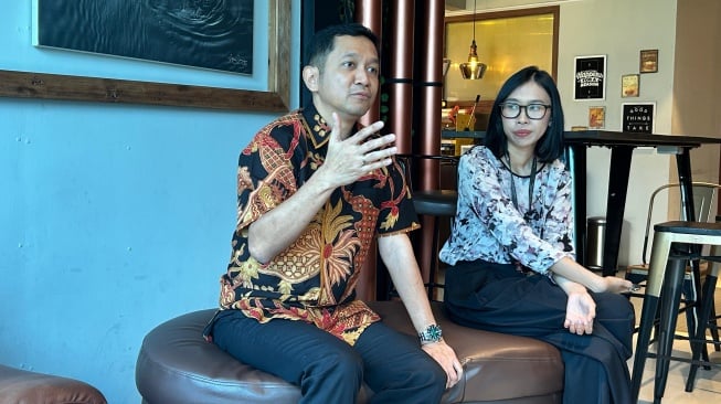 Spesialis Penyakit Dalam Konsultan Endokrin, Metabolik, dan Diabetes Eka Hospital BSD, dr. Dicky Levenus Tahapary, Sp.PD-KEMD, PhD, FINASIM dalam acara diskusi di Jakarta (Suara.com/Dini Afrianti)