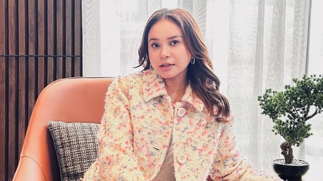 Rossa mengungkap bagaimana lagu "Tegar" memiliki sejarah pentin dalam perjalanan kariernya di dunia musik. [Instagram]