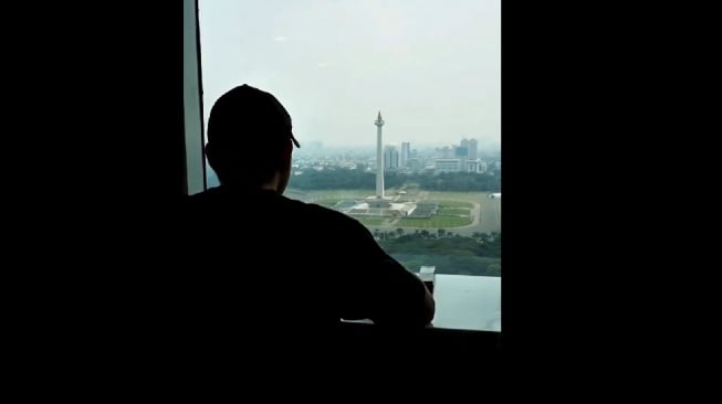 Momen SBY Ajak Pelukis Jerman Lukis Monas, Netizen: Purnatugas Harusnya Begini, Bukan Sibuk Ijazah