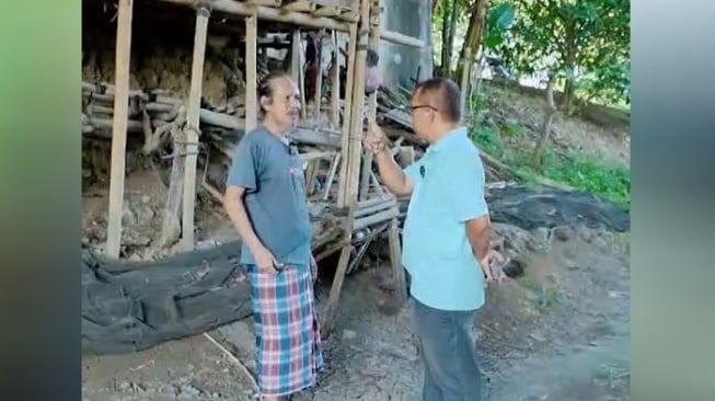 9 Tahun Tinggal di Kolong Jembatan, Kisah Pilu Dokter Bertahan Hidup Berkat Kebaikan Masyarakat