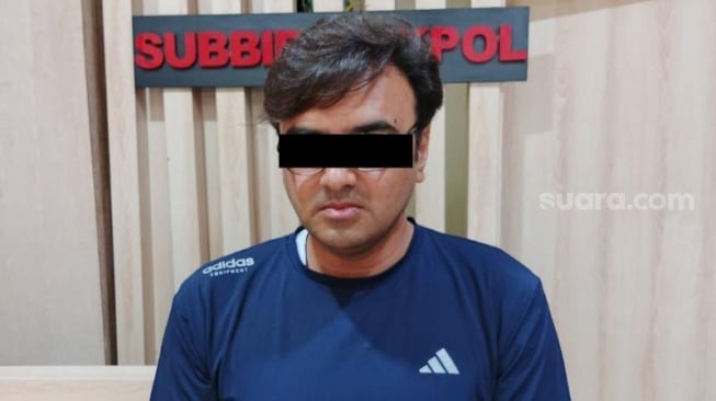 Sebuah modus penyelundupan narkoba dengan cara tak biasa dan ekstrem dilakukan seorang warga negara Pakistan berinisial MAI (41). (Suara.com/Yasir)