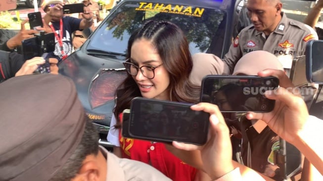 Nikita Mirzani Disebut Saksi Cuma Ikut-ikutan Ulas Skincare, Jadikan Doktif Kambing Hitam?