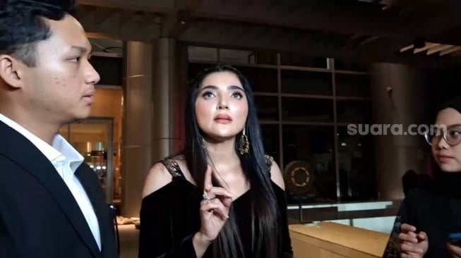 Ashanty saat menghadiri resepsi pernikahan Luna Maya dan Maxime Bouttier di Four Seasons Jakarta, Kamis, 31 Juli 2025 [Suara.com/Adiyoga Priyambodo].