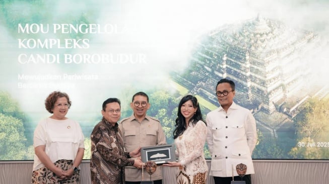 Sinergi InJourney & Kementerian Kebudayaan Kelola Candi Borobudur: Pariwisata Berbasis Budaya