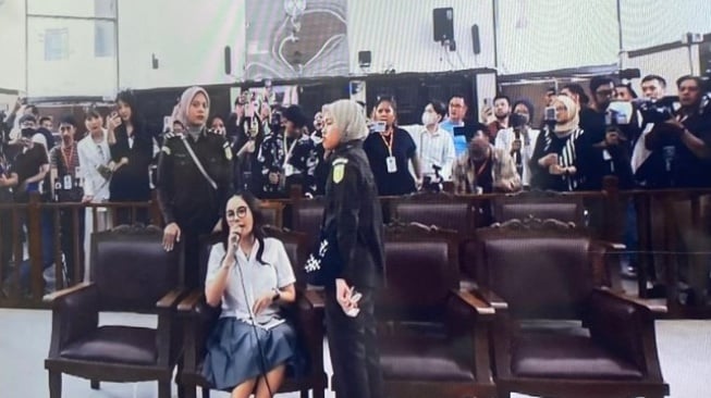 Saya Nggak Mau Balik! Drama Nikita Mirzani di Persidangan, Minta Rekaman Reza Gladys Diputar