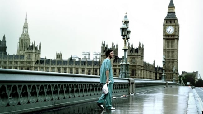 Review 28 Days Later, Film Cillian Murphy yang Mendobrak Genre Horor-Zombi