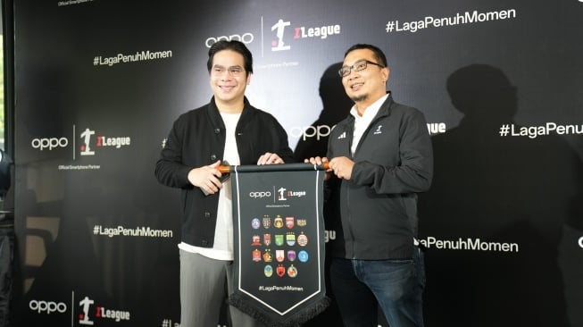Penyerahan vandel OPPO x BRI Super League (Dok: OPPO Indonesia)