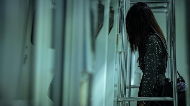 Review Film Ghost Train, Cari Hantu demi Konten Berujung Petaka. [X]