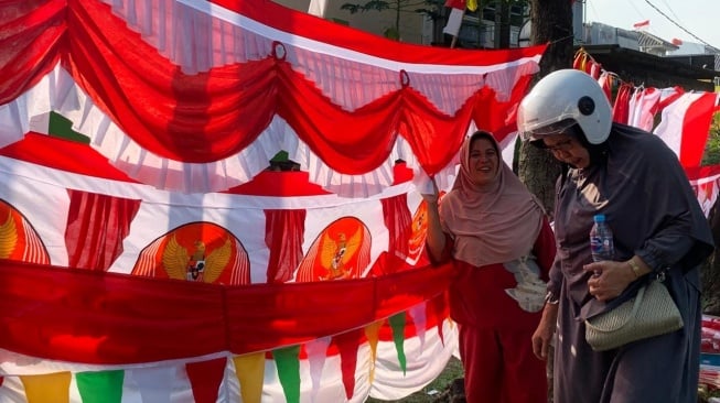 Jeritan Pedagang Bendera, Tolak Jual Bendera 'One Piece', Omzet Malah Terjun Bebas 50 Persen