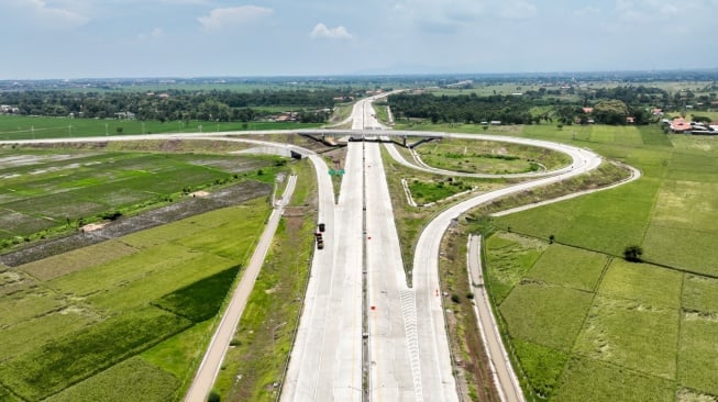 Tol Probolinggo – Banyuwangi (Probowangi) Paket 1, Jawa Timur memperkuat konektivitas kawasan pinggiran dengan pusat pertumbuhan (Dok: Brantas Abipraya)