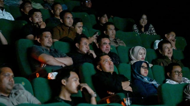 Gubernur Bobby Nasution Bersama Forkopimda Nobar Film Believe