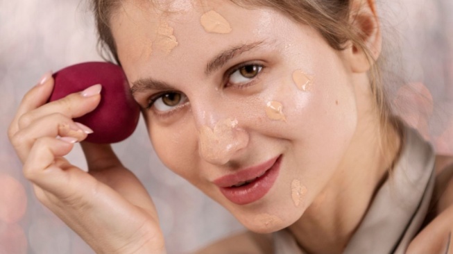 4 Foundation Ringan untuk Sehari-hari, Andalan di Era Gempuran Cushion