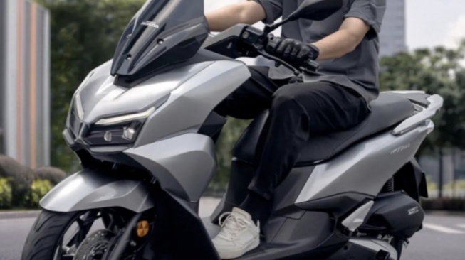 Honda NWT150, kembaran PCX dengan fitur radar dan dek rata (2banh.vn)