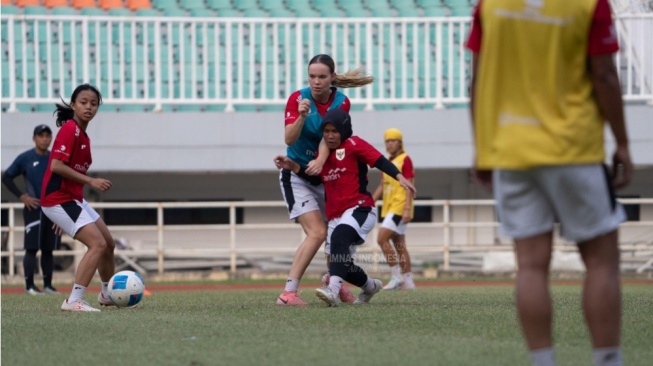 Piala AFF Wanita: Isa Warps Sebut Timnas Putri Indonesia Siap Bersaing