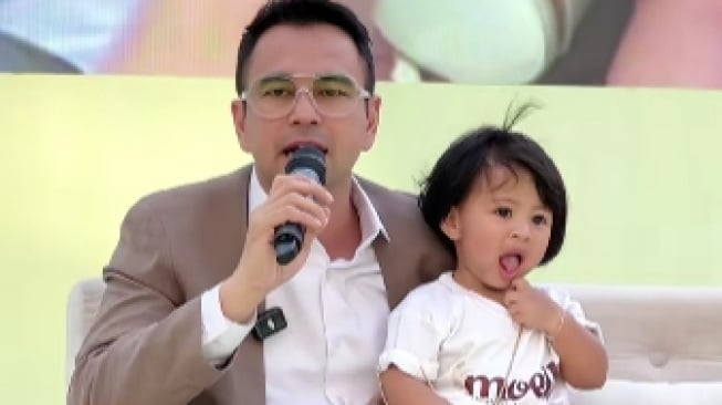 Raffi Ahmad dan Lily. [Tiktok]