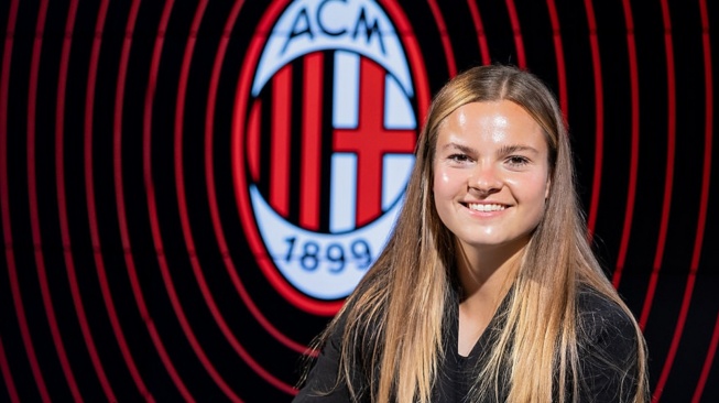 Siapa Dooren? Pemain Keturunan Indonesia Gabung ke AC Milan, Sudah Cetak 16 Gol (ig Kayleigh van Dooren)