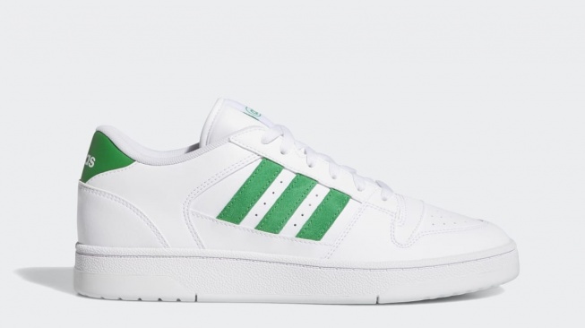 Adidas Break Start- Sepatu basket Adidas di bawah Rp1 juta. [Adidas.co.id]