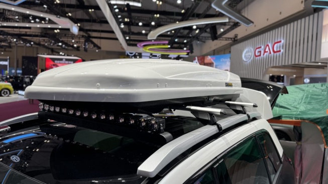 Inspirasi modifikasi mobil listrik AION V dengan gaya petualang di GIIAS 2025. (Foto: GAC)